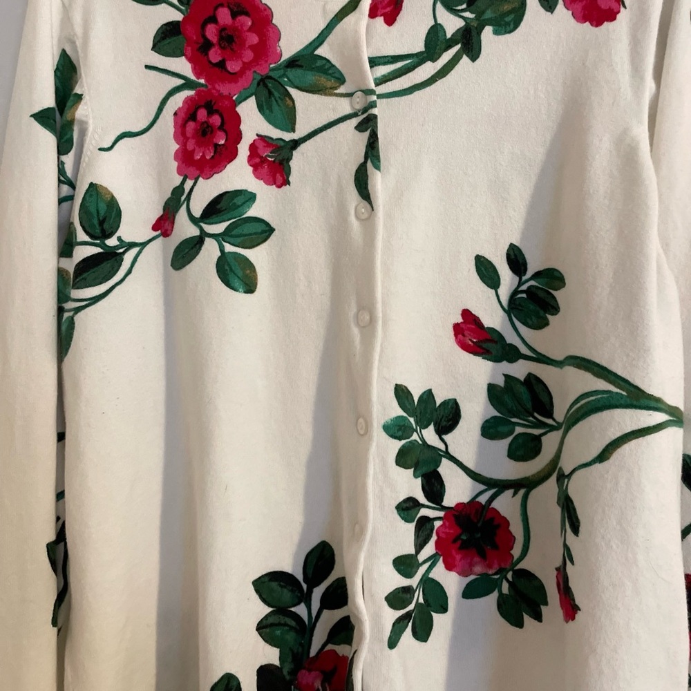 Karen Scott White Cardigan with Red and Green Floral Design